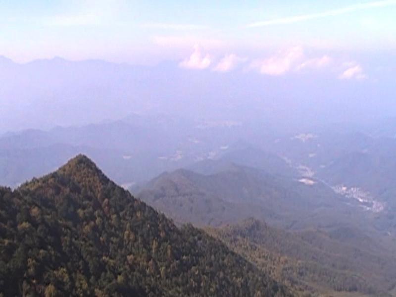 昨年の御座山頂上からの眺め